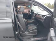 ✅ 2016 Chevrolet Suburban LT • VIN: 1GNSKHKC9GR317622 • Lot: 43579400. Wystawiony na IAAI z przebiegiem 92 808 mil. Bezpłatny archiwum sprzedaży aukcyjnych z USA i szczegółowy raport historii pojazdu na DreamBid. Zdjęcie 5.