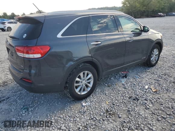 ✅ 2017 Kia Sorento LX • VIN: 5XYPGDA50HG326298 • Lot: 81897645. Wystawiony na Copart z przebiegiem 163 929 mil. Bezpłatny archiwum sprzedaży aukcyjnych z USA i szczegółowy raport historii pojazdu na DreamBid. Zdjęcie 3.