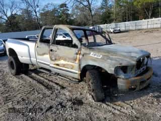 2005 Dodge 3500 SLT z VIN 3D7MS48C25G747271, wystawiony jako Copart lot #41661025 z przebiegiem Nie podano mil oraz Nie do naprawy • Non repairable. Historia ofert i sprzedaży dostępna na DreamBid. Obrazek 4.