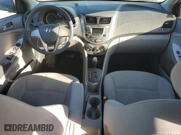 ✅ 2017 Hyundai Accent SE • VIN: KMHCT4AE4HU329791 • Лот: 78720274. Опубликован ранее на Copart с пробегом 60 883 миль. Бесплатный доступ к архиву аукционных продаж из США и подробный отчёт об истории автомобиля на DreamBid. Изображение 8.