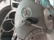 ✅ 2007 Toyota Highlander • VIN: JTEHW21A870043964 • Лот: 42675107. Опубликован ранее на IAAI с пробегом 184 484 миль. Бесплатный доступ к архиву аукционных продаж из США и подробный отчёт об истории автомобиля на DreamBid. Изображение 11.