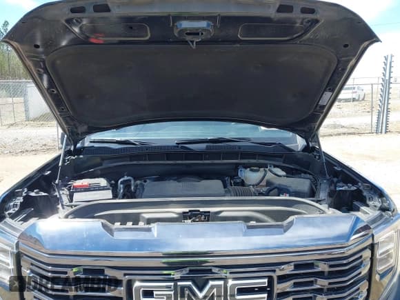 ✅ 2023 GMC Sierra 1500 Denali Ultimate • VIN: 1GTUUHELXPZ244624 • Лот: 41827177. Опубликован ранее на IAAI с пробегом 75 058 миль. Бесплатный доступ к архиву аукционных продаж из США и подробный отчёт об истории автомобиля на DreamBid. Изображение 10.