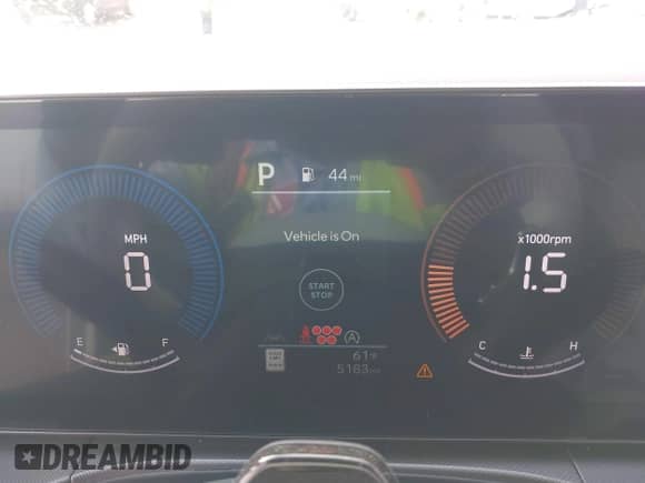 2025 Hyundai Santa Fe SEL z VIN 5NMP24GL0SH076658, wystawiony jako IAAI lot #43616886 z przebiegiem 5 183 mil mil oraz . Historia ofert i sprzedaży dostępna na DreamBid. Obrazek 7.