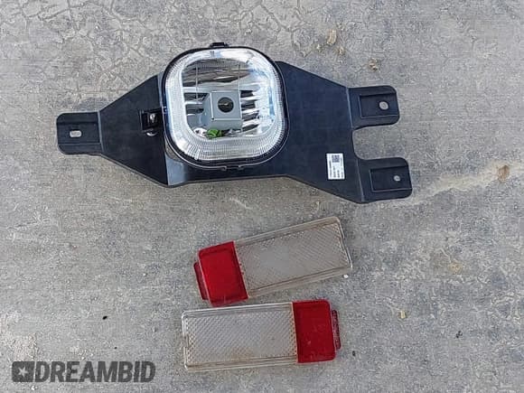 ✅ 2003 Ford Excursion • VIN: 1FMSU45FX3EA35567 • Лот: 43336216. Опубликован ранее на IAAI с пробегом 337 342 миль. Бесплатный доступ к архиву аукционных продаж из США и подробный отчёт об истории автомобиля на DreamBid. Изображение 12.