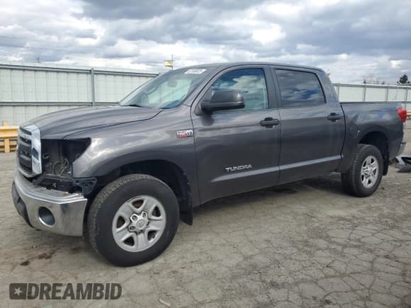 ✅ 2013 Toyota Tundra • VIN: 5TFDY5F14DX319647 • Лот: 53100025. Опубликован ранее на Copart с пробегом 163 142 миль. Бесплатный доступ к архиву аукционных продаж из США и подробный отчёт об истории автомобиля на DreamBid. Изображение 1.