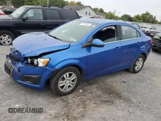 2016 Chevrolet Sonic LT z VIN 1G1JC5SG4G4179044, wystawiony jako Copart lot #71577064 z przebiegiem 56 195 mil mil oraz Szkoda całkowita • Salvage title. Historia ofert i sprzedaży dostępna na DreamBid. Obrazek 1.