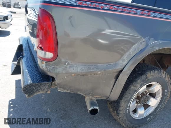 ✅ 2004 Ford F-250 XL • VIN: 1FTNW21P94EC77427 • Lot: 42240201. Listed on IAAI with Not provided. Free auction sales archive from the USA and detailed vehicle history report at DreamBid. Image 6.