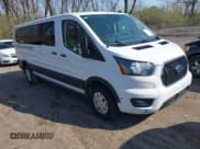 ✅ 2024 Ford Transit Passenger XL • VIN: 1FBAX2YG4RKA02384 • Lot: 41924074. Wystawiony na IAAI z przebiegiem 30 122 mil. Bezpłatny archiwum sprzedaży aukcyjnych z USA i szczegółowy raport historii pojazdu na DreamBid. Zdjęcie 1.