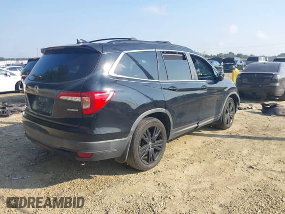 ✅ 2021 Honda Pilot Special Edition • VIN: 5FNYF5H22MB006278 • Lot: 43229349. Listed on IAAI with 111,289 mi. Free auction sales archive from the USA and detailed vehicle history report at DreamBid. Image 4.