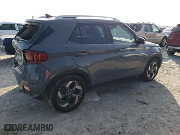 ✅ 2020 Hyundai Venue Denim • VIN: KMHRC8A38LU020415 • Lot: 43945505. Listed on Copart with 70,581 mi. Free auction sales archive from the USA and detailed vehicle history report at DreamBid. Image 3.