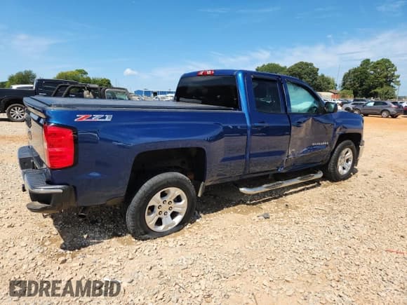 ✅ 2015 Chevrolet Silverado 1500 LT • VIN: 1GCVKREC6FZ411611 • Lot: 70328325. Listed on Copart with 105,981 mi. Free auction sales archive from the USA and detailed vehicle history report at DreamBid. Image 3.