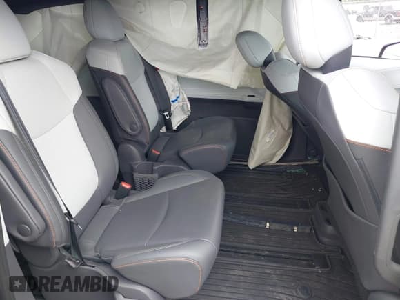 ✅ 2021 Toyota Sienna XSE • VIN: 5TDXSKFC7MS006760 • Lot: 42491646. Listed on IAAI with 64,167 mi. Free auction sales archive from the USA and detailed vehicle history report at DreamBid. Image 8.