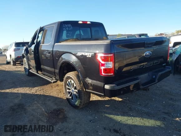 ✅ 2020 Ford F-150 XL • VIN: 1FTEW1EP7LKD55773 • Lot: 43462966. Wystawiony na IAAI z przebiegiem 39 345 mil. Bezpłatny archiwum sprzedaży aukcyjnych z USA i szczegółowy raport historii pojazdu na DreamBid. Zdjęcie 3.