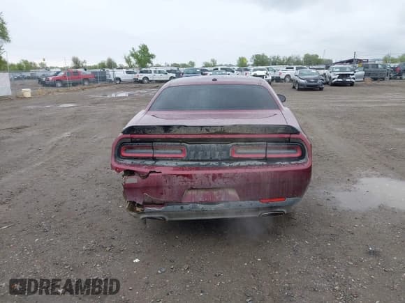 ✅ 2022 Dodge Challenger SXT • VIN: 2C3CDZGG4NH172239 • Lot: 42153079. Wystawiony na IAAI z przebiegiem 60 296 mil. Bezpłatny archiwum sprzedaży aukcyjnych z USA i szczegółowy raport historii pojazdu na DreamBid. Zdjęcie 16.