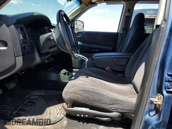 ✅ 2004 Dodge Dakota SLT • VIN: 1D7HG48N24S563945 • Lot: 55990595. Listed on Copart with 169,684 mi. Free auction sales archive from the USA and detailed vehicle history report at DreamBid. Image 7.