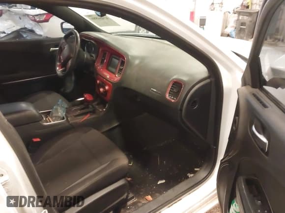 ✅ 2015 Dodge Charger SE • VIN: 2C3CDXBG7FH752615 • Лот: 43464886. Опубликован ранее на IAAI с пробегом 169 002 миль. Бесплатный доступ к архиву аукционных продаж из США и подробный отчёт об истории автомобиля на DreamBid. Изображение 5.