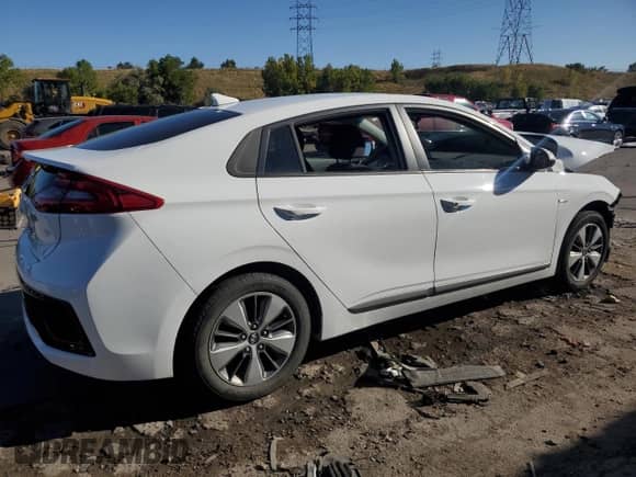 2019 Hyundai Ioniq с VIN KMHC65LD0KU181258, выставлен на аукционе Copart как лот 74049004 с пробегом Не указан миль и Списание • Salvage title. История ставок и продаж доступна на DreamBid. Изображение 3.