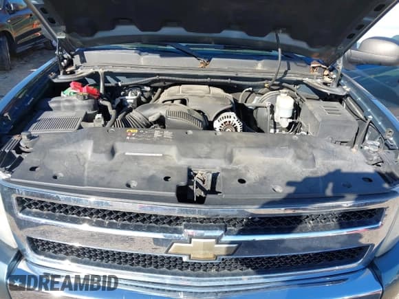 ✅ 2011 Chevrolet Silverado 1500 LT • VIN: 1GCRKSE32BZ385723 • Lot: 43709396. Wystawiony na IAAI z przebiegiem 115 008 mil. Bezpłatny archiwum sprzedaży aukcyjnych z USA i szczegółowy raport historii pojazdu na DreamBid. Zdjęcie 10.