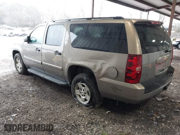 ✅ 2007 Chevrolet Suburban LT • VIN: 1GNFK16357J254729 • Lot: 41542483. Listed on IAAI with 95,604 mi. Free auction sales archive from the USA and detailed vehicle history report at DreamBid. Image 3.