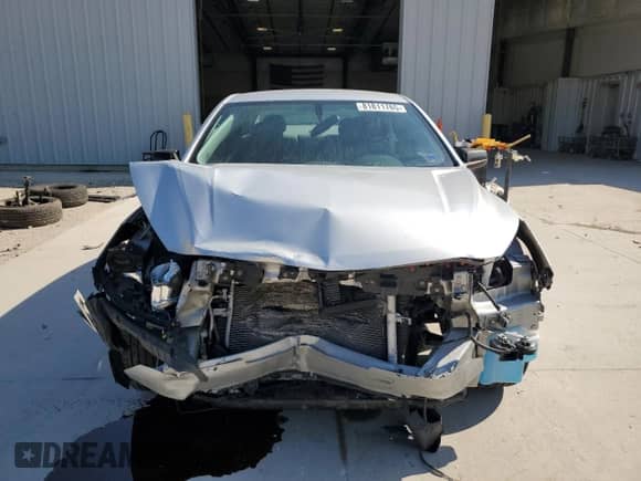 2013 Chevrolet Malibu LS z VIN 1G11B5SA2DF306596, wystawiony jako Copart lot #81811765 z przebiegiem 97 884 mil mil oraz Nie do naprawy • Non repairable. Historia ofert i sprzedaży dostępna na DreamBid. Obrazek 5.