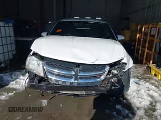 ✅ 2013 Dodge Avenger SXT • VIN: 1C3CDZCB7DN709850 • Лот: 41251579. Опубликован ранее на IAAI с пробегом 161 105 миль. Бесплатный доступ к архиву аукционных продаж из США и подробный отчёт об истории автомобиля на DreamBid. Изображение 6.