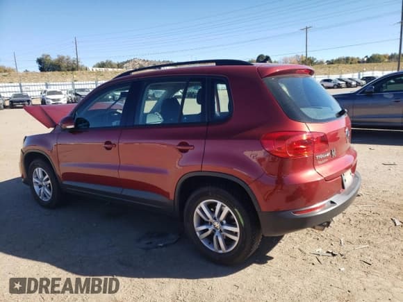 ✅ 2015 Volkswagen Tiguan S • VIN: WVGAV7AX6FW015968 • Lot: 90939515. Wystawiony na Copart z przebiegiem 128 219 mil. Bezpłatny archiwum sprzedaży aukcyjnych z USA i szczegółowy raport historii pojazdu na DreamBid. Zdjęcie 2.