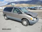 ✅ 1999 Toyota Sienna LE • VIN: 4T3ZF13C2XU134628 • Лот: 84294315. Опубликован ранее на Copart с пробегом 211 607 миль. Бесплатный доступ к архиву аукционных продаж из США и подробный отчёт об истории автомобиля на DreamBid. Изображение 4.
