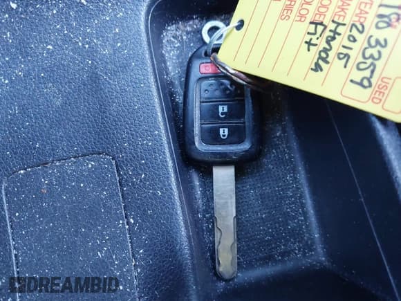 ✅ 2015 Honda Fit LX • VIN: 3HGGK5G59FM721416 • Lot: 43493751. Wystawiony na IAAI z przebiegiem Nie podano. Bezpłatny archiwum sprzedaży aukcyjnych z USA i szczegółowy raport historii pojazdu na DreamBid. Zdjęcie 11.