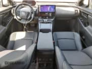 ✅ 2023 Toyota bZ4X XLE • VIN: JTMAAAAA1PA013505 • Лот: 68307945. Опубликован ранее на Copart с пробегом 22 614 миль. Бесплатный доступ к архиву аукционных продаж из США и подробный отчёт об истории автомобиля на DreamBid. Изображение 8.