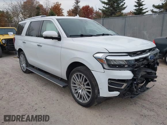 ✅ 2022 Ford Expedition Limited • VIN: 1FMJU2AT7NEA05120 • Lot: 43602521. Listed on IAAI with 47,335 mi. Free auction sales archive from the USA and detailed vehicle history report at DreamBid. Image 1.