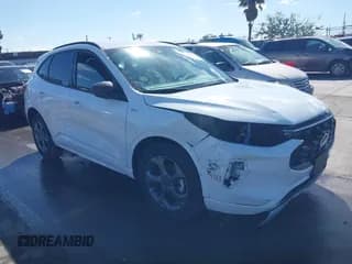 ✅ 2023 Ford Escape ST-Line • VIN: 1FMCU0MZ2PUB39653 • Лот: 41728162. Опубликован ранее на IAAI с пробегом Не указан. Бесплатный доступ к архиву аукционных продаж из США и подробный отчёт об истории автомобиля на DreamBid. Изображение 1.