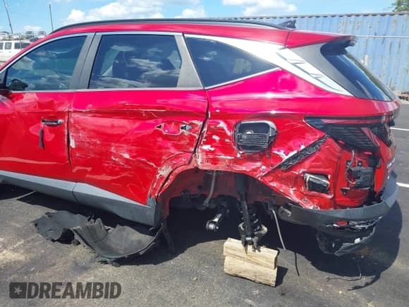 ✅ 2022 Hyundai Tucson SEL • VIN: 5NMJC3AEXNH049933 • Lot: 43328930. Wystawiony na IAAI z przebiegiem 63 220 mil. Bezpłatny archiwum sprzedaży aukcyjnych z USA i szczegółowy raport historii pojazdu na DreamBid. Zdjęcie 18.