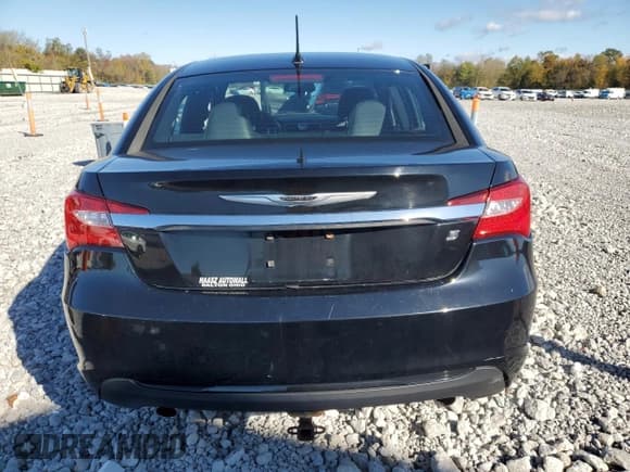 ✅ 2012 Chrysler 200 S • VIN: 1C3CCBHGXCN271158 • Lot: 87257915. Listed on Copart with 149,345 mi. Free auction sales archive from the USA and detailed vehicle history report at DreamBid. Image 6.