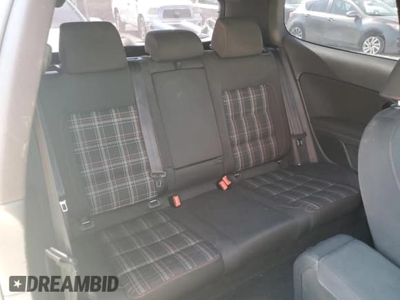 ✅ 2011 Volkswagen Golf GTI w/Sunroof • VIN: WVWEV7AJ2BW038451 • Lot: 68493155. Listed on Copart with 135,708 mi. Free auction sales archive from the USA and detailed vehicle history report at DreamBid. Image 10.