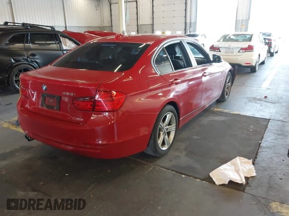 ✅ 2014 BMW 3 Series 328i • VIN: WBA3C1C58EK114743 • Lot: 43310304. Listed on IAAI with 116,359 mi. Free auction sales archive from the USA and detailed vehicle history report at DreamBid. Image 4.
