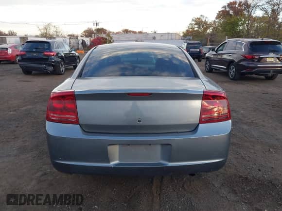 2007 Dodge Charger с VIN 2B3KA43RX7H815451, выставлен на аукционе IAAI как лот 43590181 с пробегом Не указан миль и . История ставок и продаж доступна на DreamBid. Изображение 16.