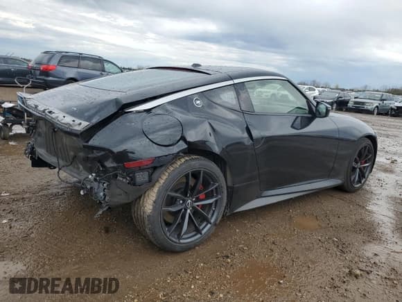 ✅ 2024 Nissan Z Performance • VIN: JN1BZ4BH6RM361251 • Lot: 54354075. Wystawiony na Copart z przebiegiem 21 289 mil. Bezpłatny archiwum sprzedaży aukcyjnych z USA i szczegółowy raport historii pojazdu na DreamBid. Zdjęcie 3.