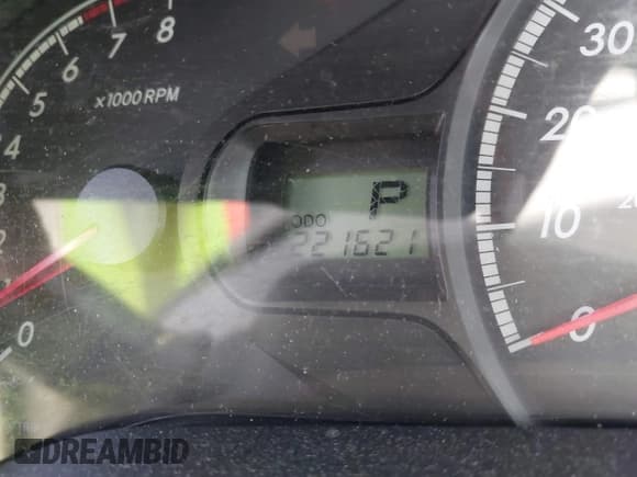 ✅ 2013 Toyota Sienna L • VIN: 5TDZK3DC3DS348420 • Лот: 42560718. Опубликован ранее на IAAI с пробегом 221 621 миль. Бесплатный доступ к архиву аукционных продаж из США и подробный отчёт об истории автомобиля на DreamBid. Изображение 16.