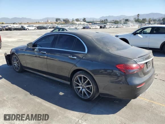 ✅ 2022 Mercedes-Benz E 350 • VIN: W1KZF8DB4NB077892 • Lot: 69404085. Listed on Copart with 74,067 mi. Free auction sales archive from the USA and detailed vehicle history report at DreamBid. Image 2.