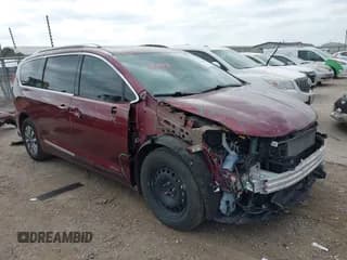 ✅ 2020 Chrysler Pacifica Hybrid Limited • VIN: 2C4RC1N71LR183414 • Lot: 41504790. Wystawiony na IAAI z przebiegiem 71 676 mil. Bezpłatny archiwum sprzedaży aukcyjnych z USA i szczegółowy raport historii pojazdu na DreamBid. Zdjęcie 1.