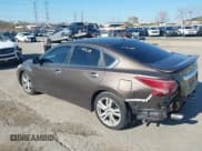 ✅ 2013 Nissan Altima SL • VIN: 1N4BL3AP9DC225346 • Lot: 43700318. Listed on IAAI with 159,171 mi. Free auction sales archive from the USA and detailed vehicle history report at DreamBid. Image 3.