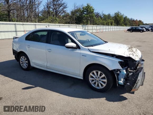 ✅ 2014 Volkswagen Jetta Hybrid • VIN: 3VW637AJ4EM332042 • Lot: 80294845. Wystawiony na Copart z przebiegiem 137 705 mil. Bezpłatny archiwum sprzedaży aukcyjnych z USA i szczegółowy raport historii pojazdu na DreamBid. Zdjęcie 4.