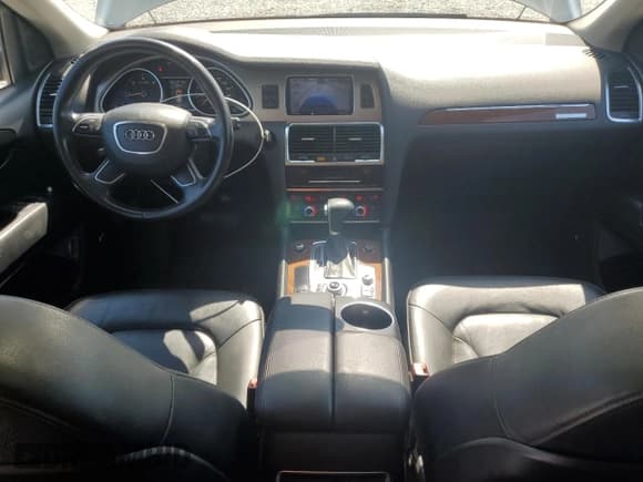 ✅ 2012 Audi Q7 Premium Plus • VIN: WA1LMAFE4CD009754 • Lot: 63566565. Listed on Copart with 149,651 mi. Free auction sales archive from the USA and detailed vehicle history report at DreamBid. Image 8.
