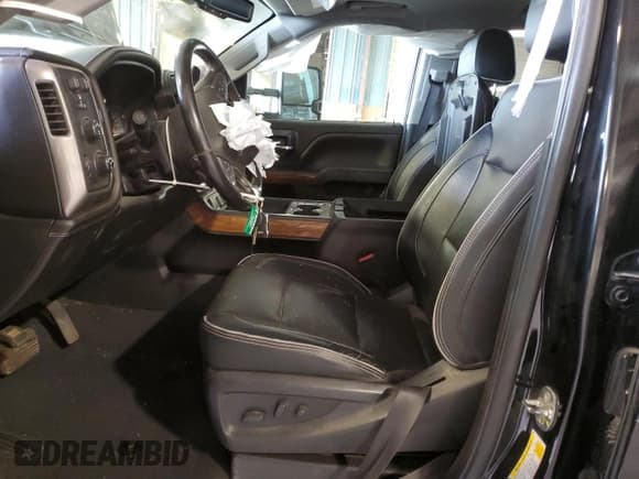 ✅ 2019 Chevrolet Silverado 2500HD High Country • VIN: 1GC1KUEY8KF226727 • Lot: 87443205. Listed on Copart with 93,271 mi. Free auction sales archive from the USA and detailed vehicle history report at DreamBid. Image 7.