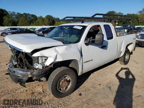 2008 Chevrolet Silverado 2500HD Work Truck with VIN 1GCHK29K08E176087, listed as a Copart auction lot 86707775 with Not provided miles and Salvage title. Bid and sale history available at DreamBid. Image 1.