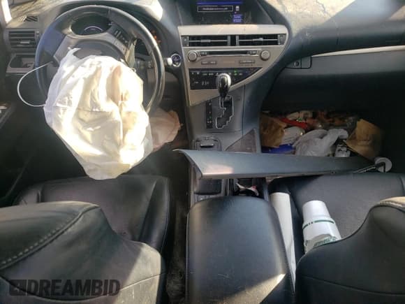 ✅ 2013 Lexus RX 450h • VIN: JTJBC1BA3D2060115 • Lot: 85275915. Wystawiony na Copart z przebiegiem 153 237 mil. Bezpłatny archiwum sprzedaży aukcyjnych z USA i szczegółowy raport historii pojazdu na DreamBid. Zdjęcie 8.