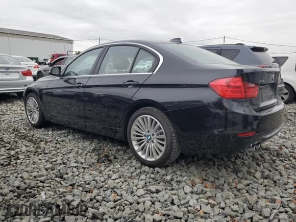 ✅ 2015 BMW 3 Series 328i xDrive • VIN: WBA3B5G5XFNS12127 • Лот: 89934235. Опубликован ранее на Copart с пробегом 63 088 миль. Бесплатный доступ к архиву аукционных продаж из США и подробный отчёт об истории автомобиля на DreamBid. Изображение 2.