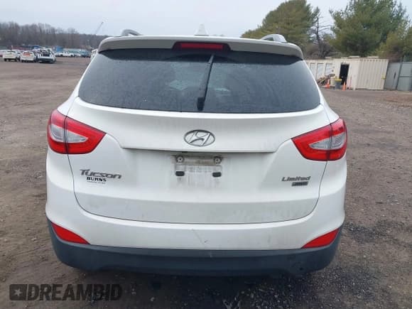 ✅ 2014 Hyundai Tucson SE • VIN: KM8JUCAG1EU945945 • Lot: 41684277. Wystawiony na IAAI z przebiegiem 123 611 mil. Bezpłatny archiwum sprzedaży aukcyjnych z USA i szczegółowy raport historii pojazdu na DreamBid. Zdjęcie 16.