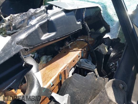 ✅ 2017 Ford Mustang V6 • VIN: 1FA6P8AMXH5208168 • Lot: 42106615. Wystawiony na IAAI z przebiegiem Nie podano. Bezpłatny archiwum sprzedaży aukcyjnych z USA i szczegółowy raport historii pojazdu na DreamBid. Zdjęcie 7.