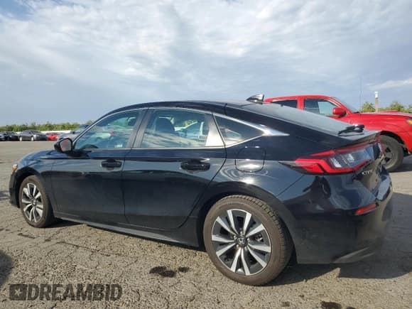 ✅ 2022 Honda Civic EX-L • VIN: 19XFL1H75NE022941 • Lot: 81790415. Wystawiony na Copart z przebiegiem 13 149 mil. Bezpłatny archiwum sprzedaży aukcyjnych z USA i szczegółowy raport historii pojazdu na DreamBid. Zdjęcie 2.